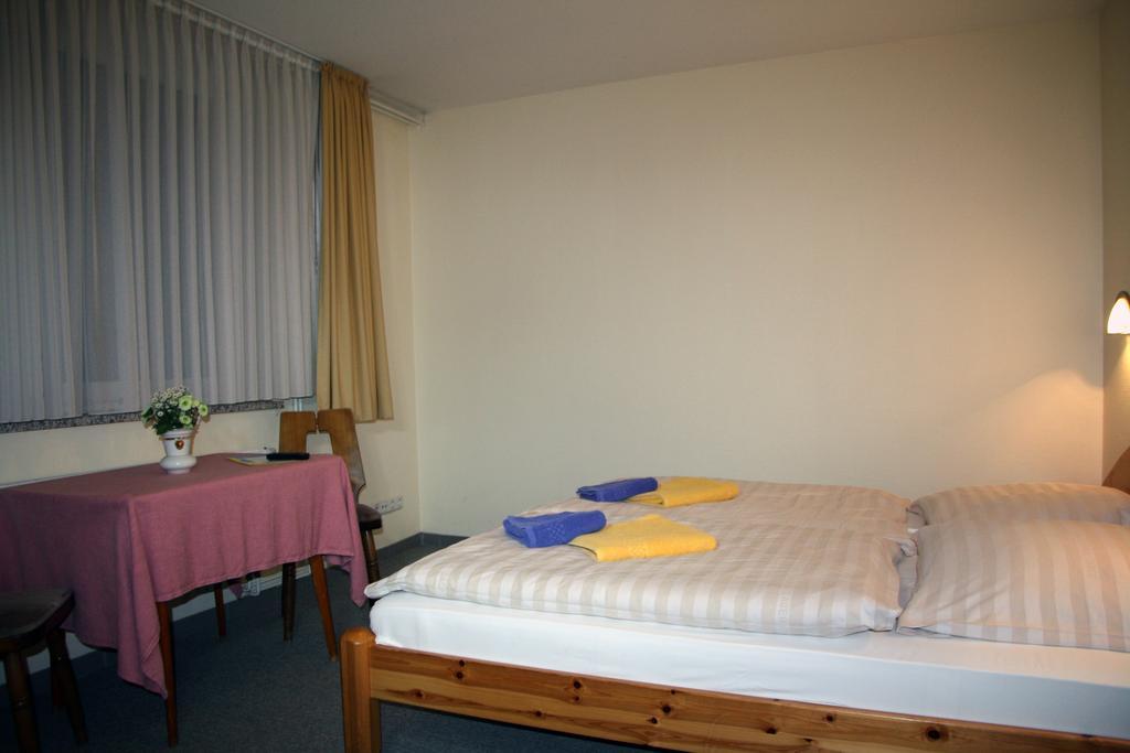 Hotel Gremersdorf - Zum Gruenen Jaeger Chambre photo