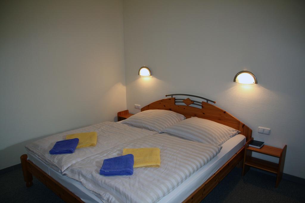 Hotel Gremersdorf - Zum Gruenen Jaeger Chambre photo