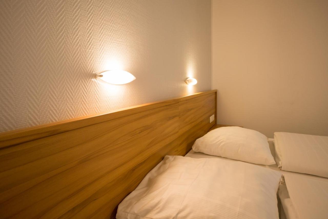 Hotel Gremersdorf - Zum Gruenen Jaeger Extérieur photo