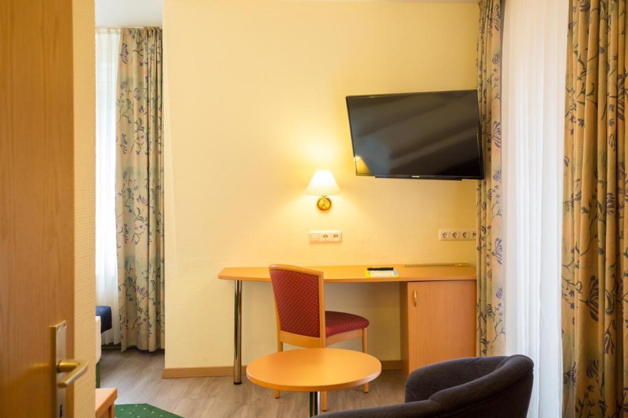 Hotel Gremersdorf - Zum Gruenen Jaeger Extérieur photo